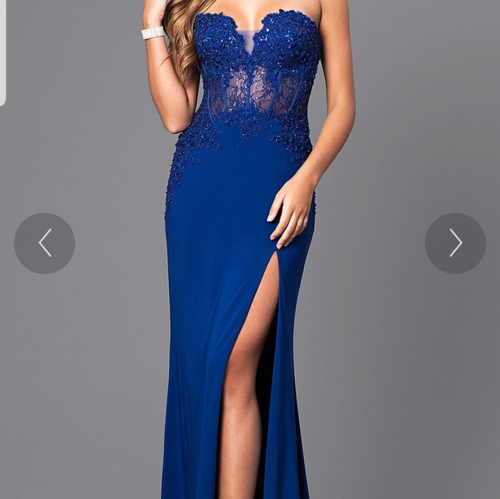 Faviana Blue Formal dress. NWT.  Size 2